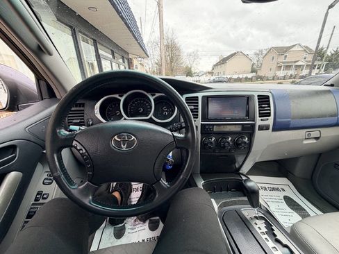 Used 2003 Toyota 4Runner Limited AWD/4WD image 25