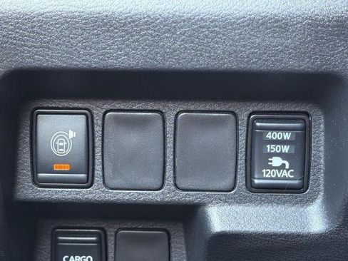 Certified 2025 Nissan Frontier SV w/ SV Convenience Package RWD image 13