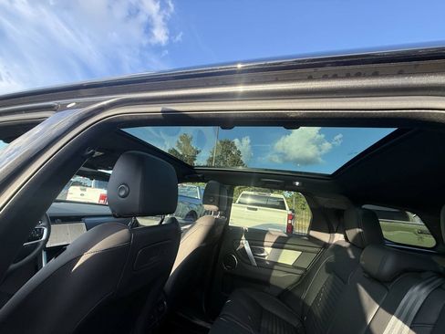 Used 2024 Land Rover Discovery Sport Dynamic SE AWD/4WD image 35