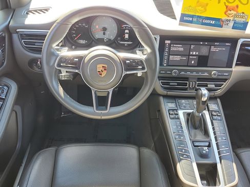 Used 2020 Porsche Macan S image 13