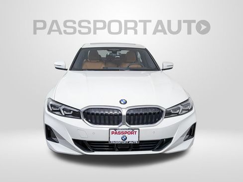 Used 2025 BMW 330i xDrive Sedan w/ Premium Package AWD/4WD image 10