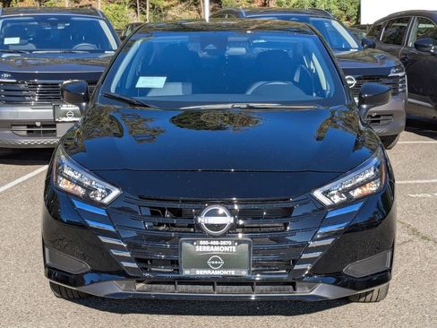 New 2025 Nissan Versa SV image 3