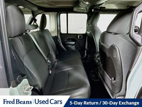 Used 2024 Jeep Wrangler Unlimited Rubicon 4xe AWD/4WD image 31