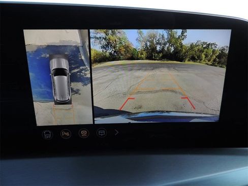 New 2026 Cadillac Vistiq Luxury image 26