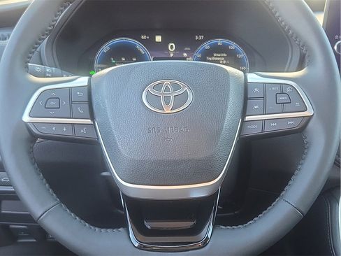 New 2026 Toyota Grand Highlander Limited image 25