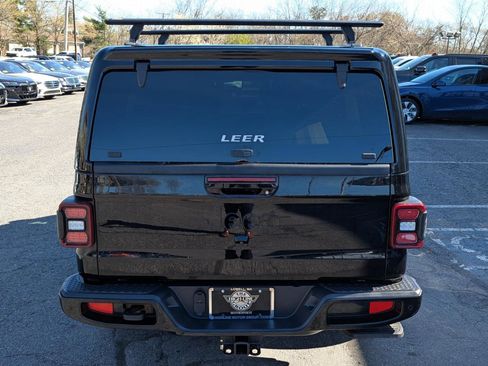 Used 2021 Jeep Gladiator Overland AWD/4WD image 8