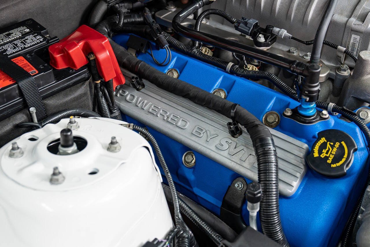 Used 2012 Ford Mustang Shelby GT500 w/ Electronics Pkg RWD image 16