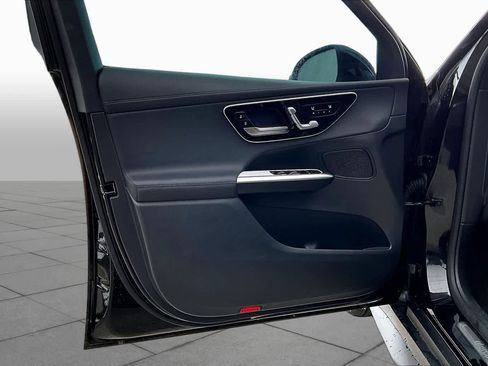 Certified 2026 Mercedes-Benz GLC 300 image 22