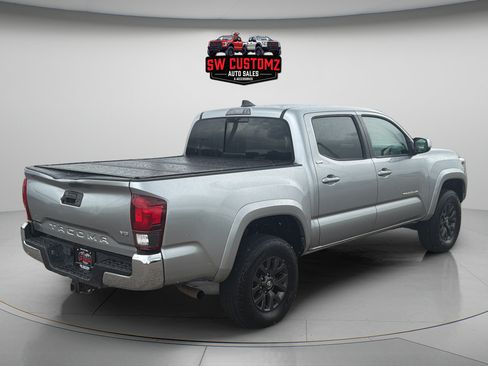 Used 2022 Toyota Tacoma SR5 RWD image 7