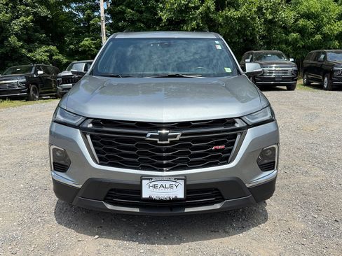 Certified 2023 Chevrolet Traverse RS w/ LPO, Floor Liner Package AWD/4WD image 2