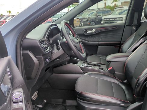 Used 2024 Ford Escape ST-Line Select w/ Tech Pack #2 AWD/4WD image 17