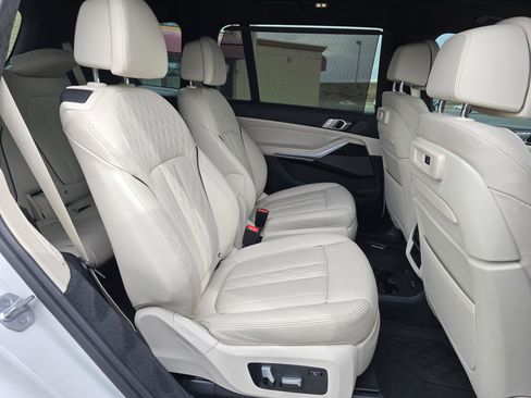 Certified 2022 BMW ALPINA XB7 AWD/4WD image 13