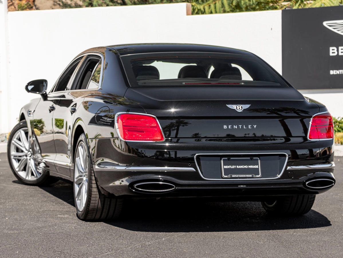 Used 2026 Bentley Flying Spur V8 AWD/4WD image 9