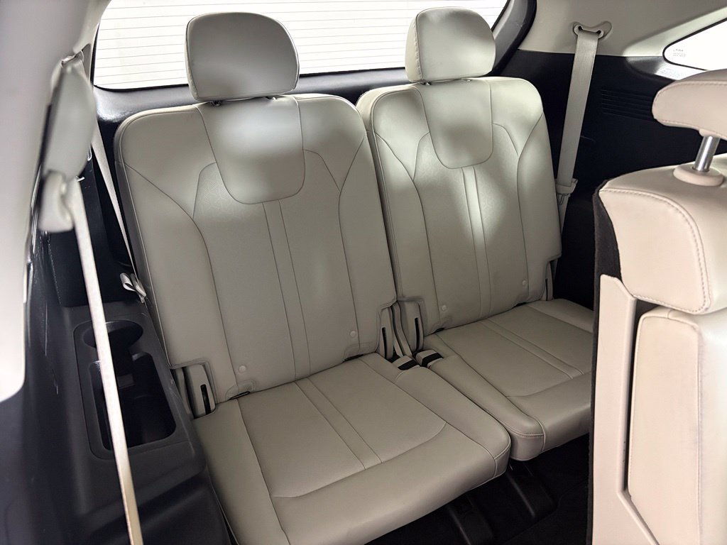 Used 2022 Kia Sorento S w/ Panoramic Sunroof Package FWD image 44