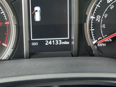 Used 2024 Toyota 4Runner TRD Off-Road Premium w/ Moonroof Package AWD/4WD image 11