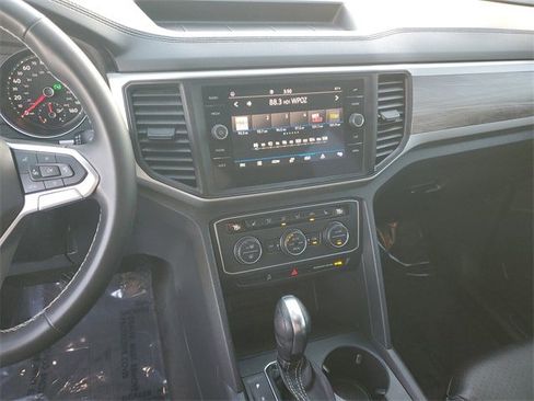 Used 2021 Volkswagen Atlas Cross Sport SE image 24