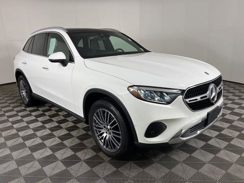 Certified 2024 Mercedes-Benz GLC 300 4MATIC image 40