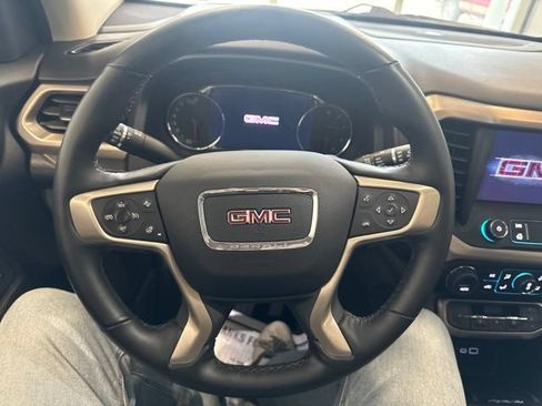 Used 2023 GMC Acadia Denali w/ Denali Ultimate Package AWD/4WD image 36