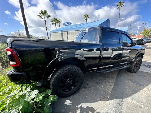 Used 2021 RAM 2500 Laramie w/ Night Edition image 5