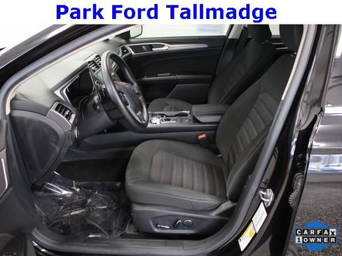 Used 2019 Ford Fusion SE image 13