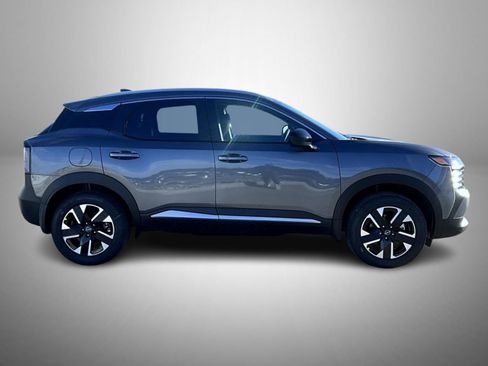 New 2026 Nissan Kicks SV w/ SV Premium Package image 4