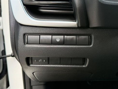 Used 2021 Nissan Rogue SV AWD/4WD image 28
