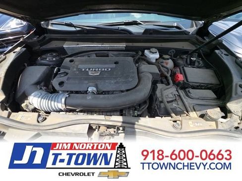 Used 2023 Cadillac XT4 Premium Luxury w/ Cold Weather Package FWD image 1