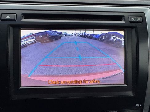 Used 2012 Toyota Camry SE w/ Convenience Pkg FWD image 17