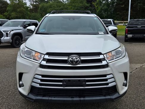Used 2017 Toyota Highlander XLE AWD/4WD image 9