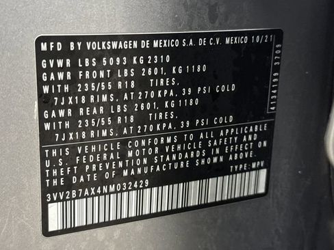 Used 2022 Volkswagen Tiguan SE image 35