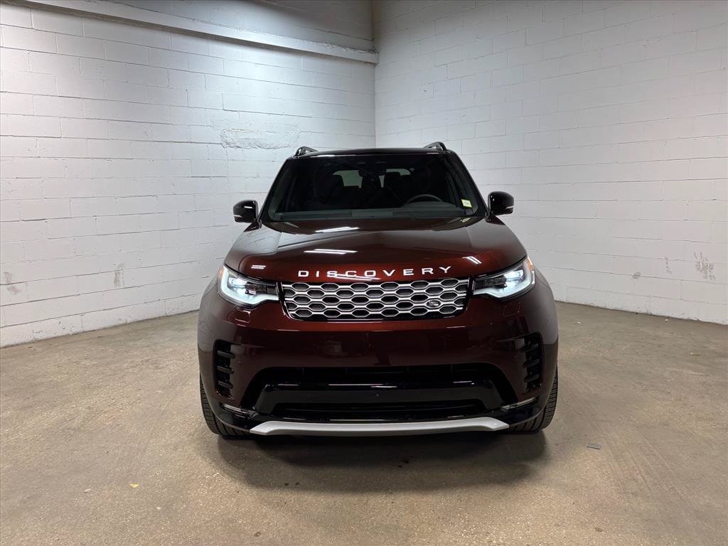 New 2026 Land Rover Discovery Limited Edition AWD/4WD image 3
