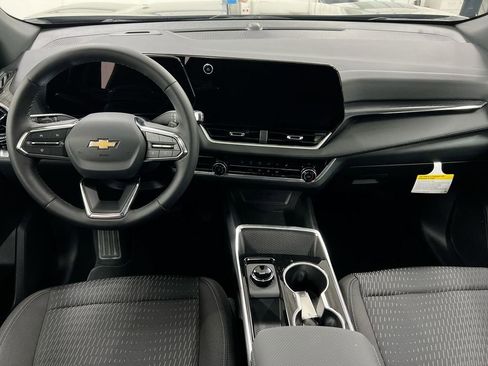 New 2026 Chevrolet Equinox LT FWD image 10