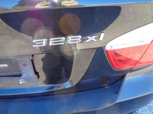 Used 2007 BMW 328xi Sedan image 13