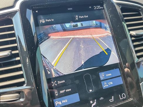 Used 2022 Volvo XC90 T8 R-Design w/ Advanced Package image 14