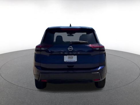 Used 2025 Nissan Rogue SV FWD image 12