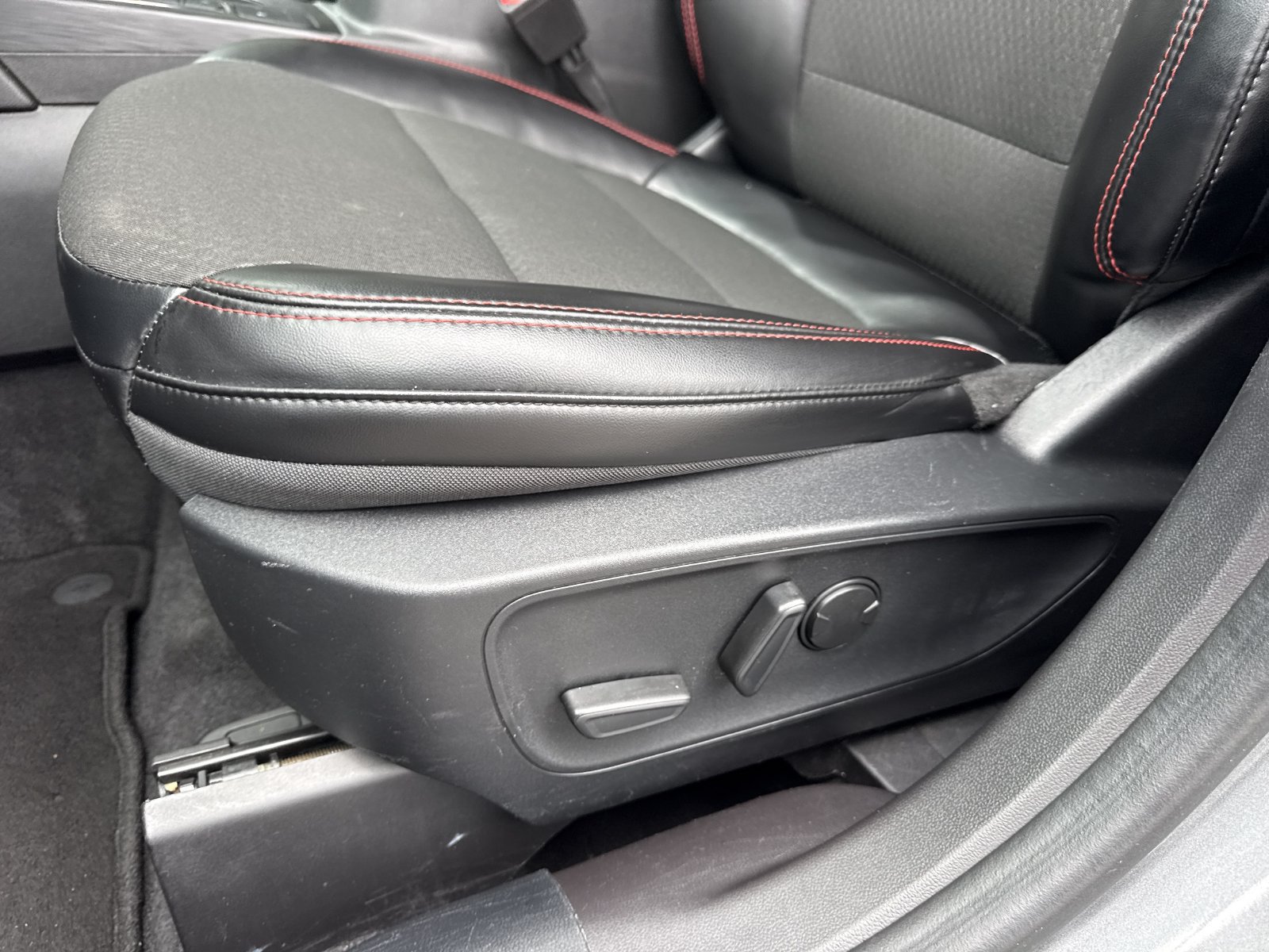 Used 2024 Ford Escape ST-Line FWD image 17