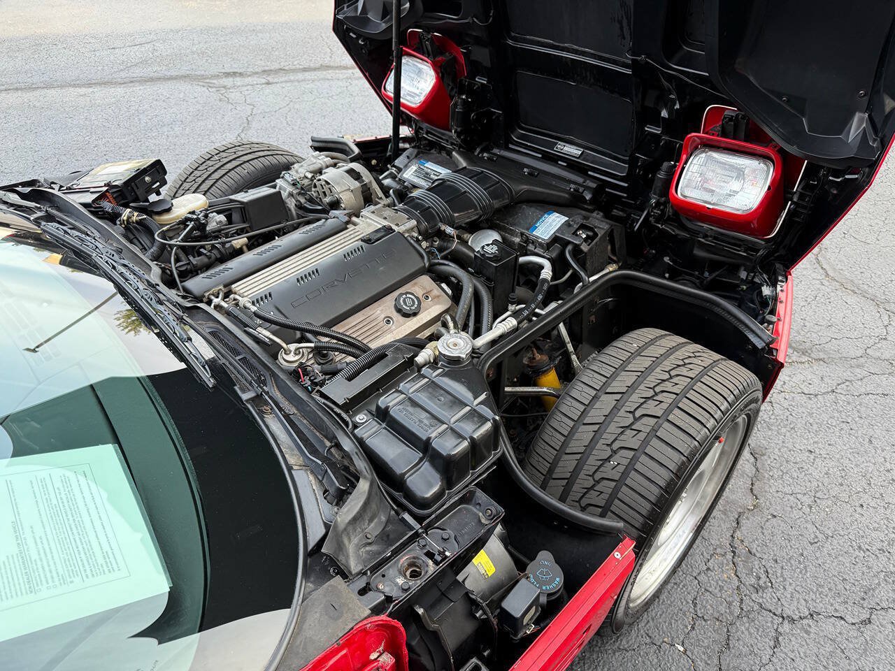 Used 1992 Chevrolet Corvette Coupe RWD image 16