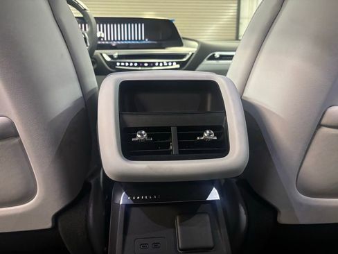 New 2025 Cadillac Lyriq Luxury image 20