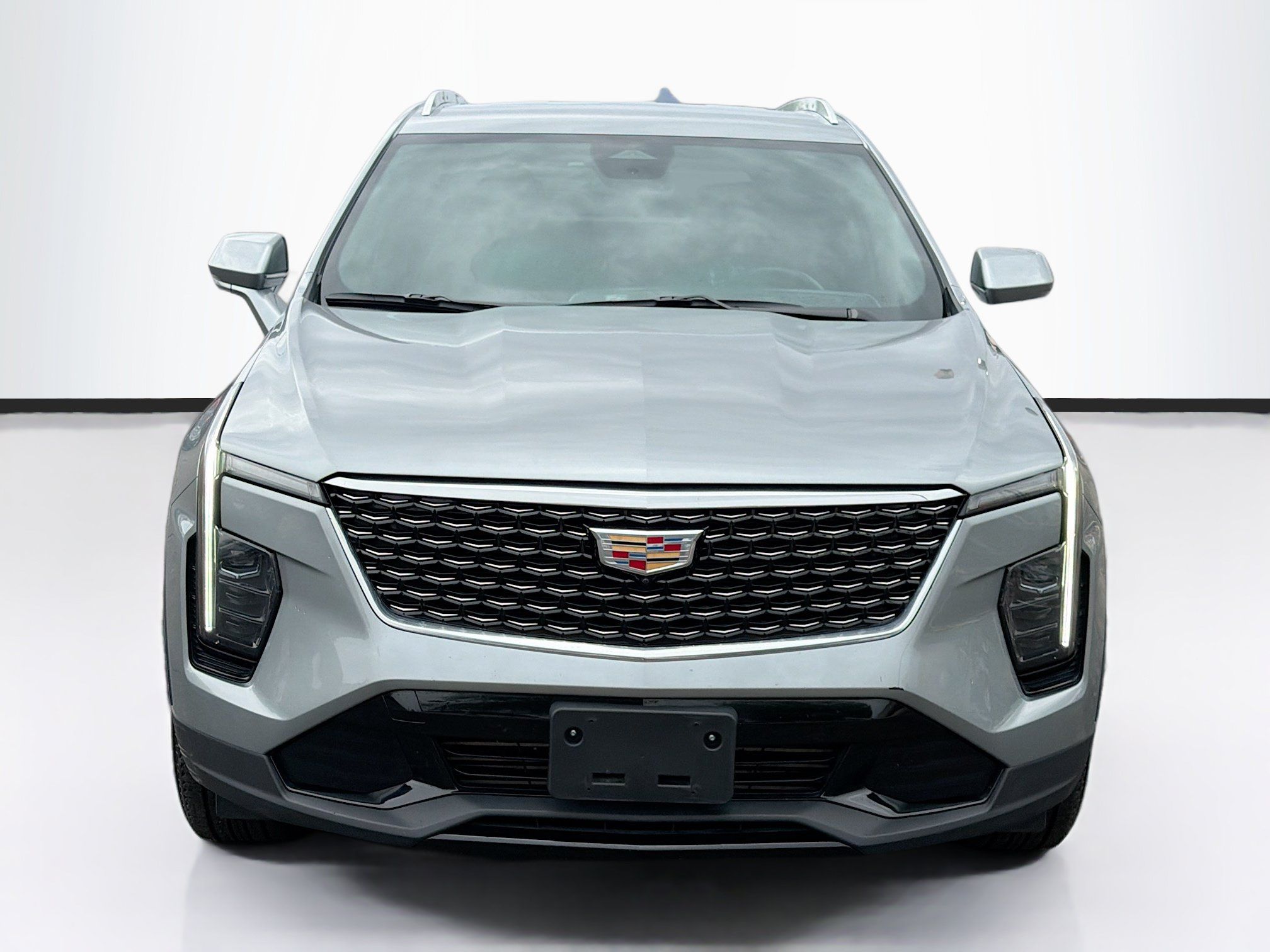 Certified 2025 Cadillac XT4 Premium Luxury FWD image 2