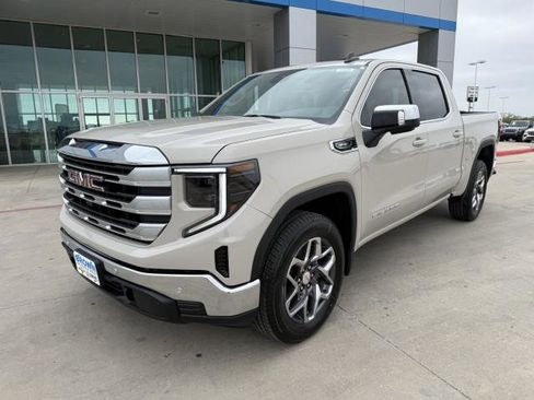New 2026 GMC Sierra 1500 SLE w/ Preferred Package image 4