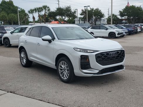 New 2026 Audi Q3 quattro 2.0T AWD/4WD image 2