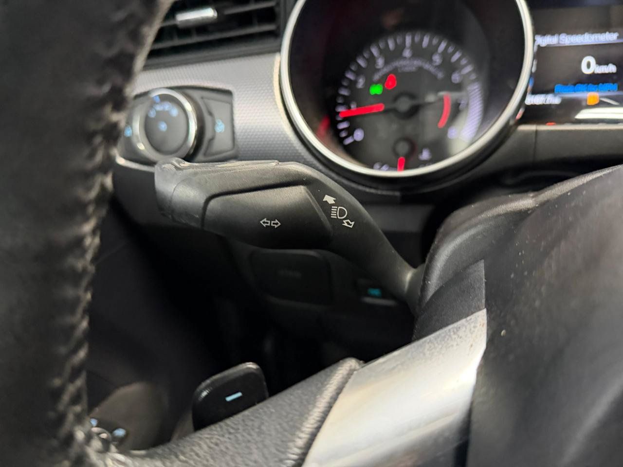 Used 2019 Ford Mustang Coupe w/ Equipment Group 101A RWD image 30