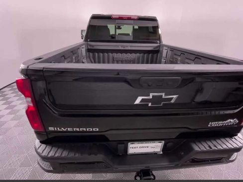 Used 2022 Chevrolet Silverado 2500 High Country w/ Z71 Off-Road Package image 7