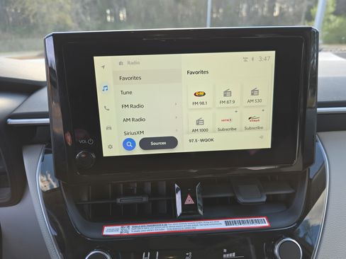 Used 2026 Toyota Corolla LE image 23