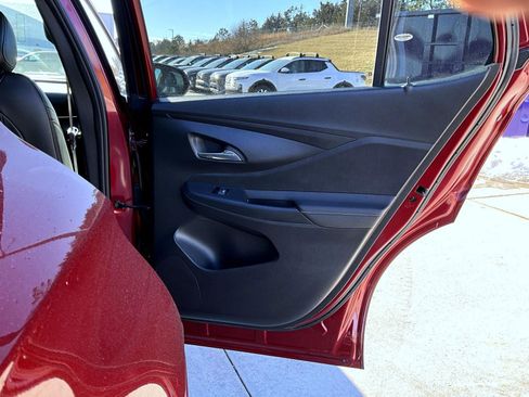 Used 2024 Buick Envista Avenir image 21