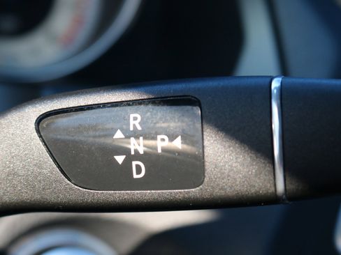 Used 2017 Mercedes-Benz E 400 4MATIC Coupe image 17