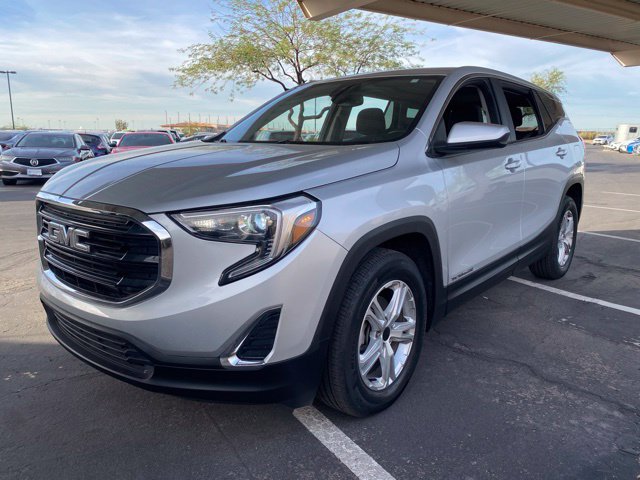 Used 2021 GMC Terrain SLE FWD image 1