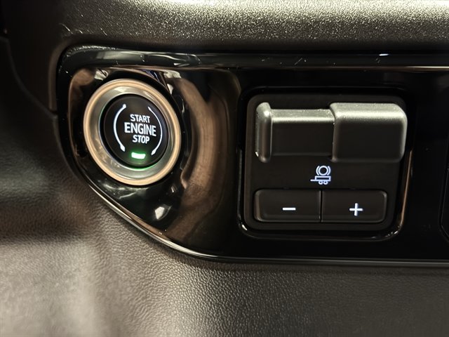 Used 2024 GMC Sierra 1500 Elevation w/ LPO, Elevation Black Package AWD/4WD image 28
