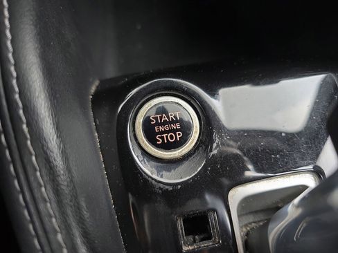 Used 2020 Nissan Kicks SR FWD image 31