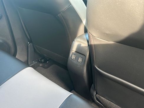 Used 2024 Nissan Kicks SR w/ SR Premium Package image 25